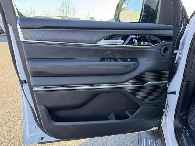 2026 Jeep Grand Wagoneer L Summit Obsidian 4x4