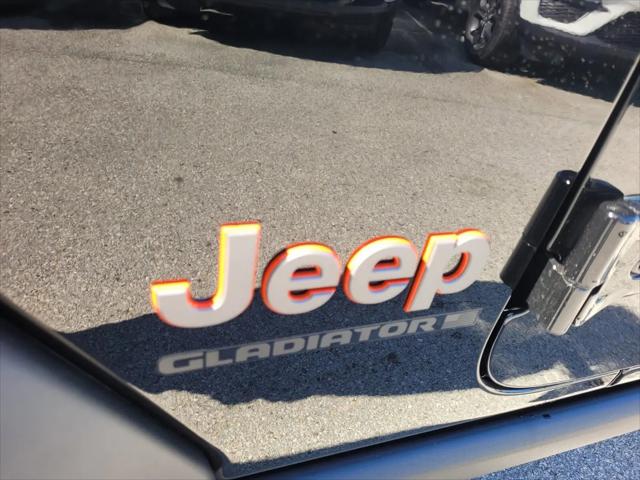 2026 Jeep Gladiator Sport