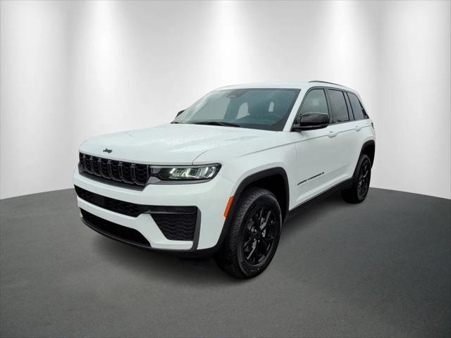 2026 Jeep Grand Cherokee Altitude 4x2