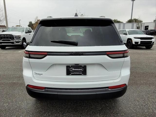 2026 Jeep Grand Cherokee Altitude 4x2