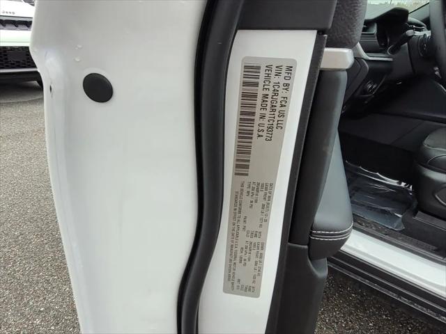 2026 Jeep Grand Cherokee Altitude 4x2