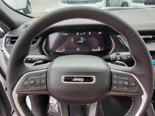 2026 Jeep Grand Cherokee Altitude 4x2