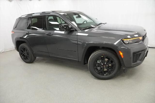2026 Jeep Grand Cherokee Altitude 4x4