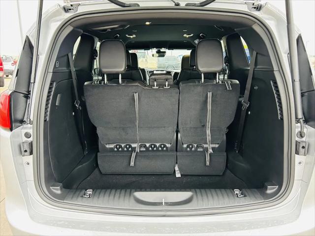2026 Chrysler Voyager LX
