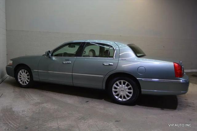 2006 Lincoln Town Car Signature
