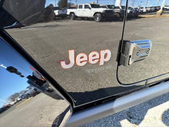 2026 Jeep Gladiator Sport