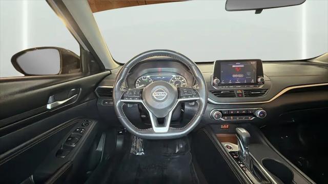 2020 Nissan Altima SR FWD