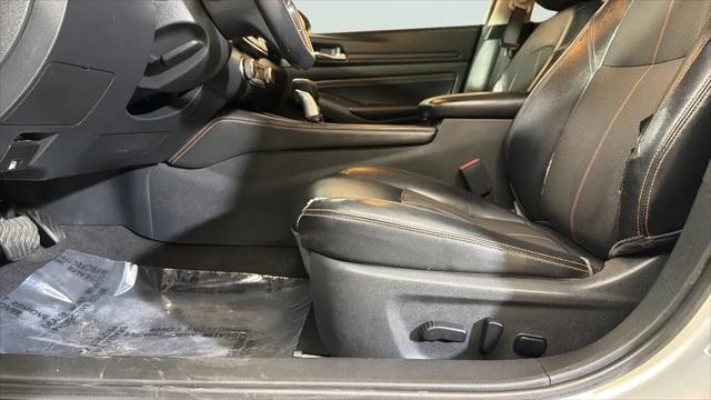 2020 Nissan Altima SR FWD