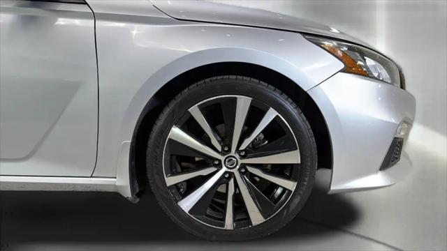 2020 Nissan Altima SR FWD