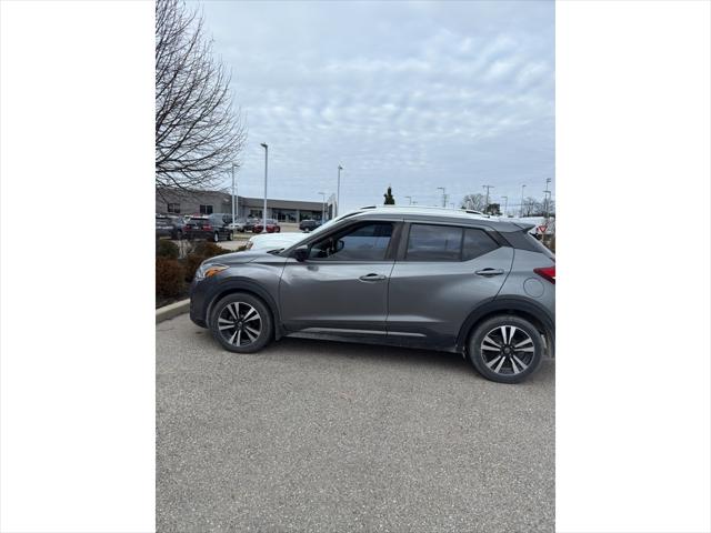 2019 Nissan Kicks SR