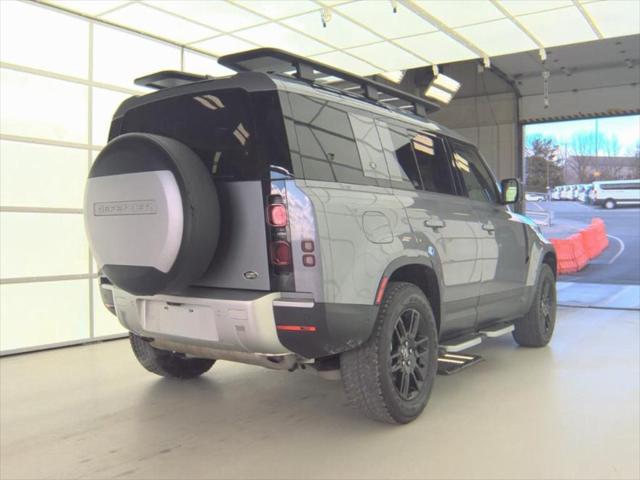 2023 Land Rover Defender 110 SE