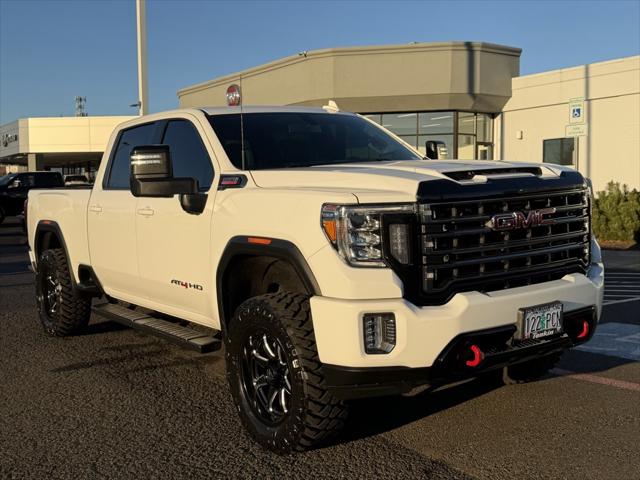 2022 GMC Sierra 2500HD 4WD Crew Cab Standard Bed AT4