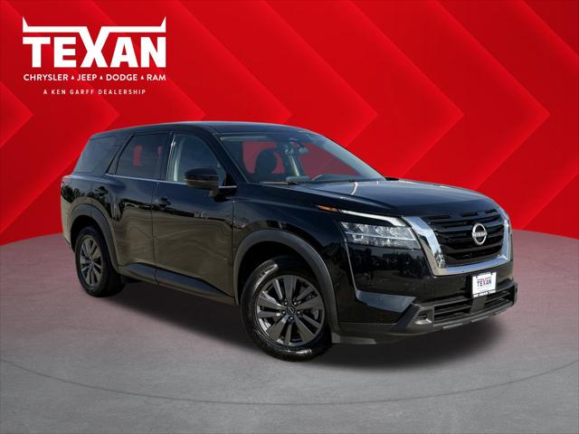 2022 Nissan Pathfinder S 2WD