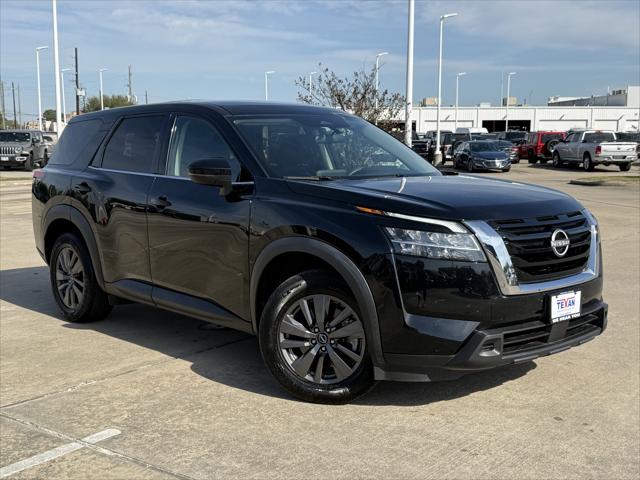 2022 Nissan Pathfinder S 2WD
