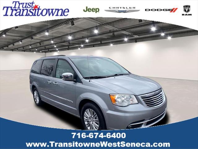 2015 Chrysler Town and Country Touring-L