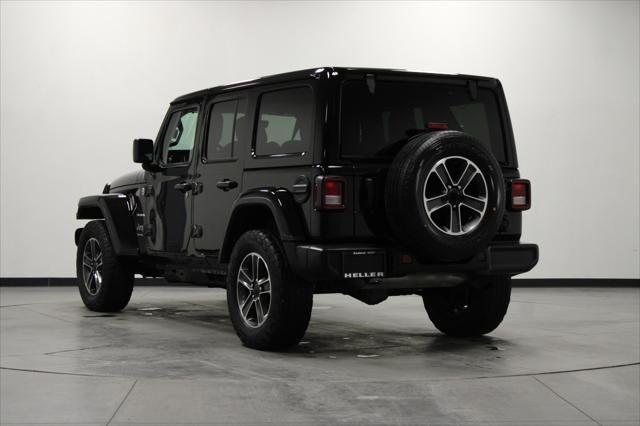 2023 Jeep Wrangler 4-Door Sahara