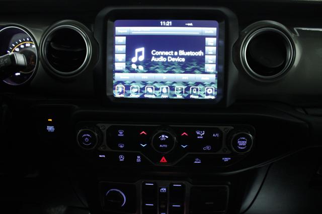 2023 Jeep Wrangler 4-Door Sahara