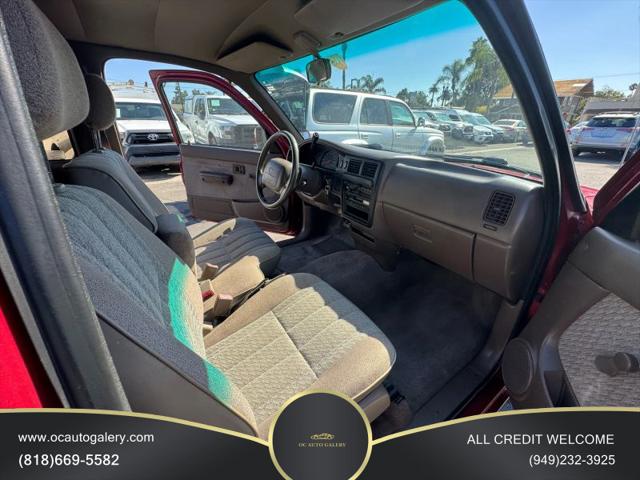 1996 Toyota Tacoma Base