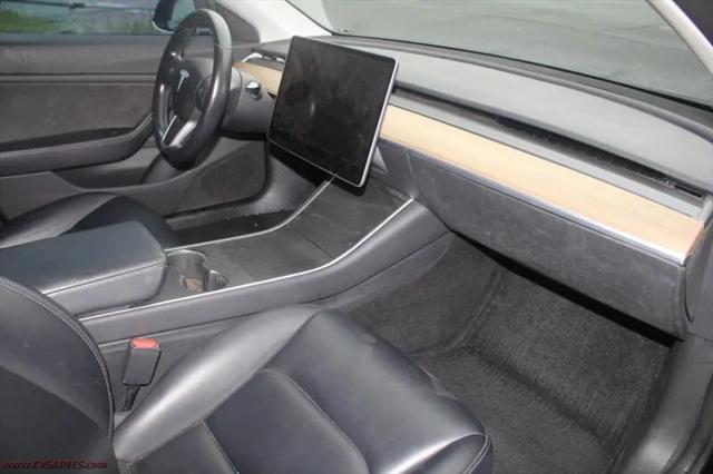 2019 Tesla Model 3 Mid Range