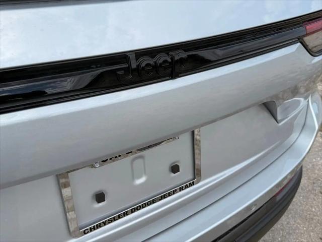 2026 Jeep Grand Cherokee Limited 4x2