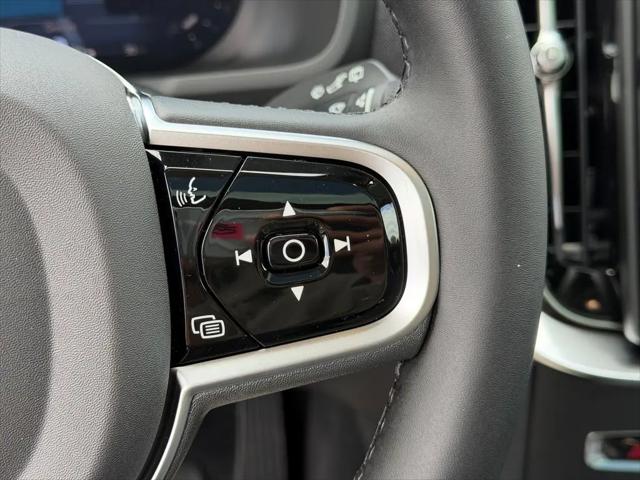 2026 Volvo XC90 Plus, B6 AWD Gas (mild hybrid), Gasoline, Bright, 7 Seats