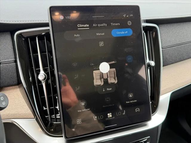 2026 Volvo XC90 Plus, B6 AWD Gas (mild hybrid), Gasoline, Bright, 7 Seats