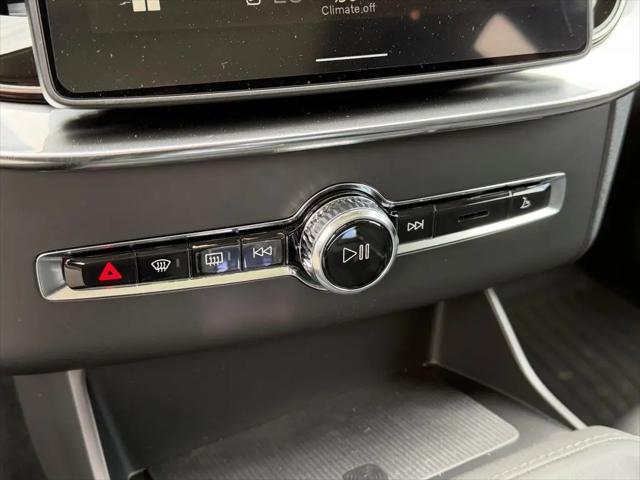 2026 Volvo XC90 Plus, B6 AWD Gas (mild hybrid), Gasoline, Bright, 7 Seats
