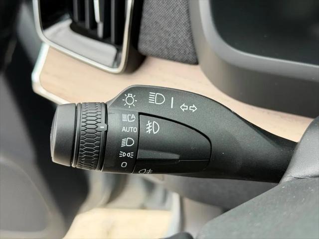 2026 Volvo XC90 Plus, B6 AWD Gas (mild hybrid), Gasoline, Bright, 7 Seats
