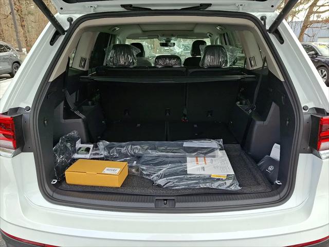 2026 Volkswagen Atlas SE with Technology