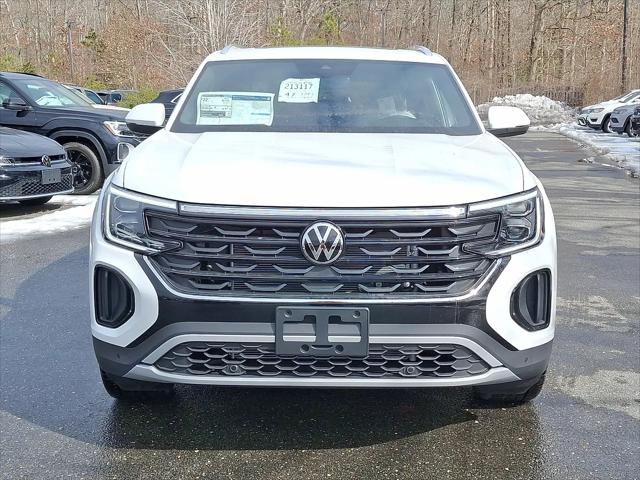 2026 Volkswagen Atlas Cross Sport SE with Technology
