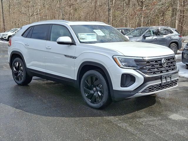 2026 Volkswagen Atlas Cross Sport SE with Technology