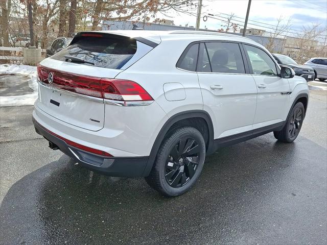 2026 Volkswagen Atlas Cross Sport SE with Technology