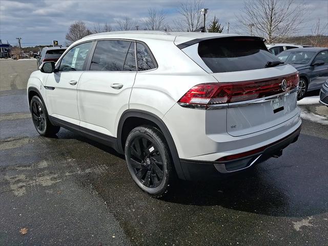 2026 Volkswagen Atlas Cross Sport SE with Technology