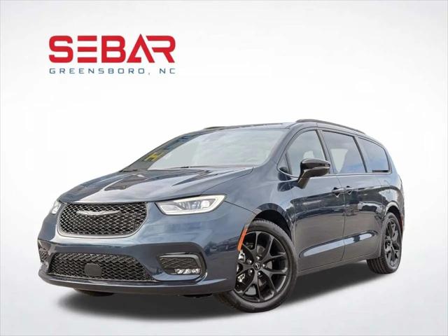2025 Chrysler Pacifica Limited for sale in Greensboro, NC
