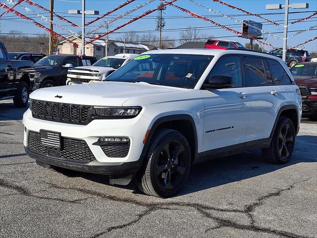2023 Jeep Grand Cherokee Limited 4x4 2023 Jeep Grand Cherokee Limited 4x4