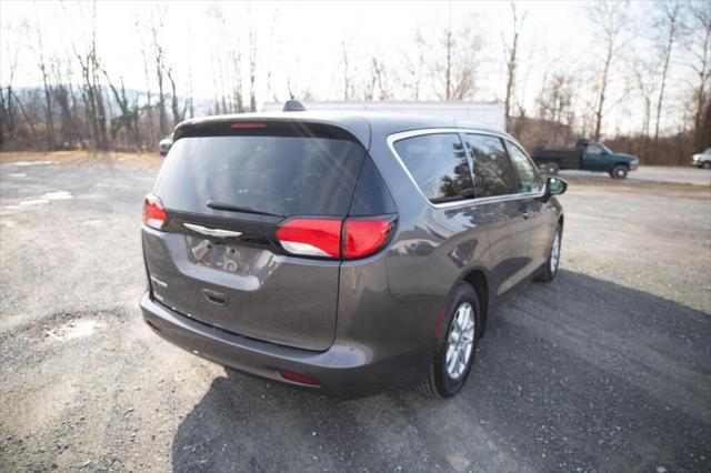 2023 Chrysler Voyager LX 2023 Chrysler Voyager LX