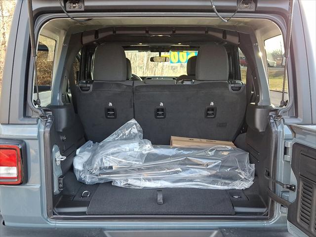 2025 Jeep Wrangler 4-Door Sport 4x4