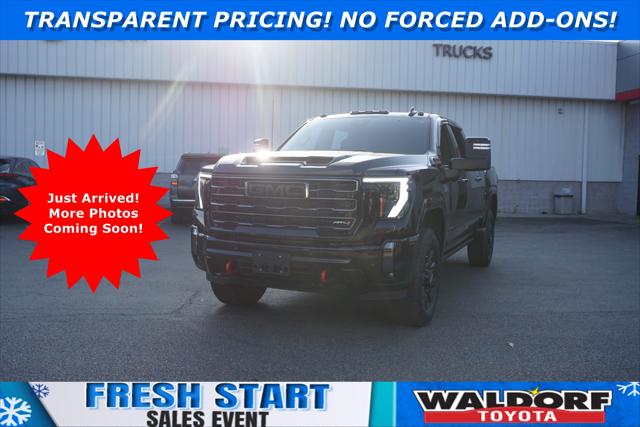 2024 GMC Sierra 2500HD 4WD Crew Cab Standard Bed AT4