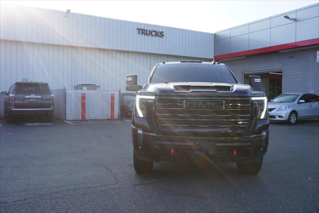 2024 GMC Sierra 2500HD 4WD Crew Cab Standard Bed AT4