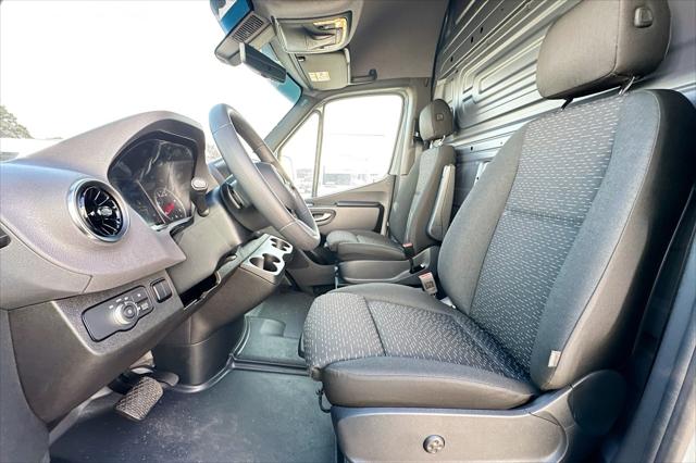2026 Mercedes-Benz Sprinter Cargo Van Standard Roof 4-Cyl Diesel HO