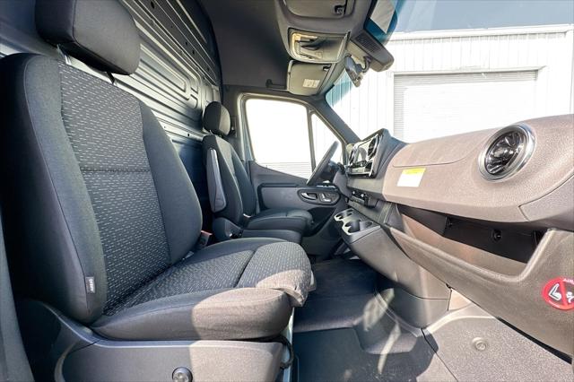 2026 Mercedes-Benz Sprinter Cargo Van Standard Roof 4-Cyl Diesel HO