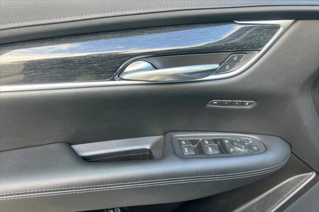 2022 Cadillac XT5 FWD Premium Luxury