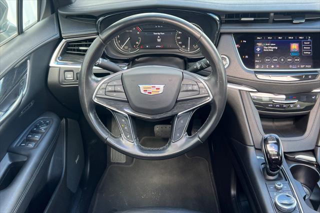 2022 Cadillac XT5 FWD Premium Luxury