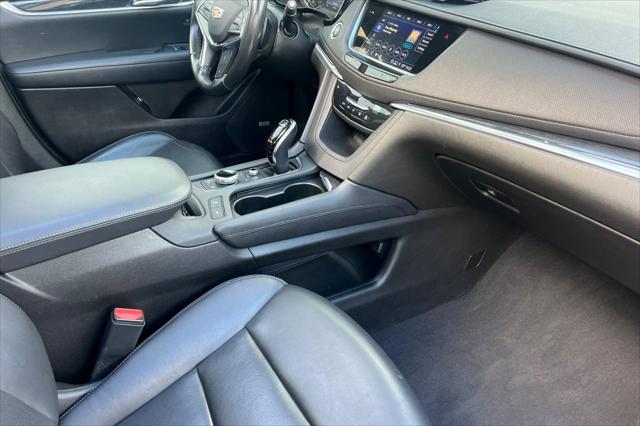 2022 Cadillac XT5 FWD Premium Luxury