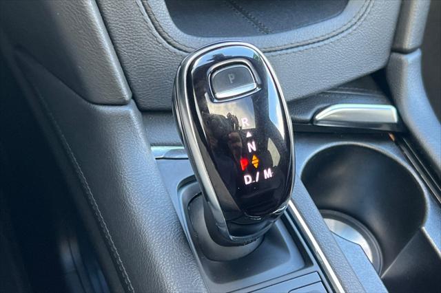 2022 Cadillac XT5 FWD Premium Luxury