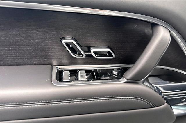 2025 Land Rover Range Rover P530 SE