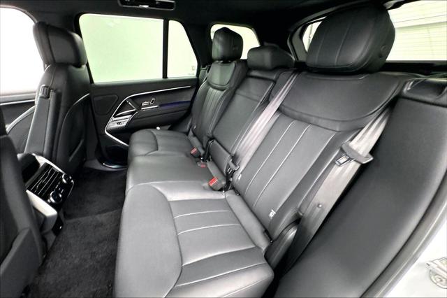 2025 Land Rover Range Rover P530 SE