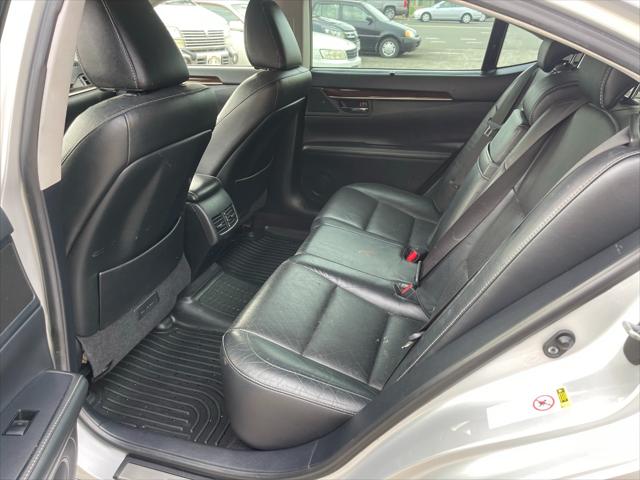 2013 Lexus ES 350 Sedan