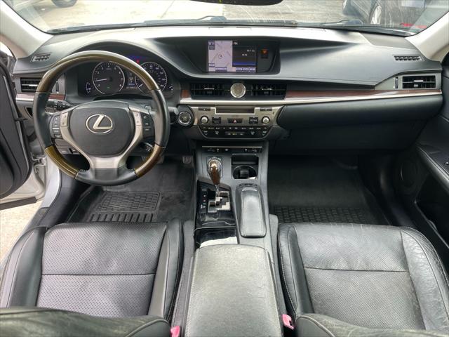 2013 Lexus ES 350 Sedan