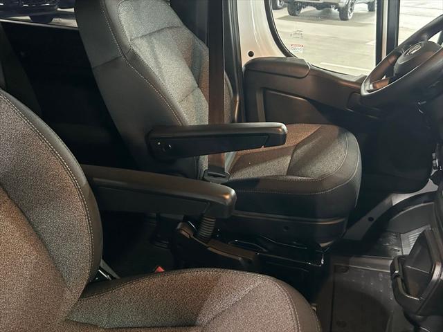 2023 Ram ProMaster 2500 Window Van High Roof 159" WB